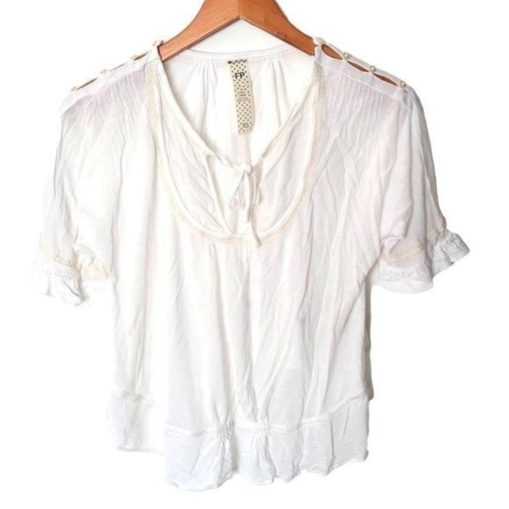 Free People Ivory Flowy Cropped Top Lace XS
